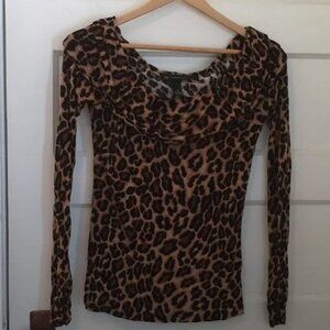 Leopard print top